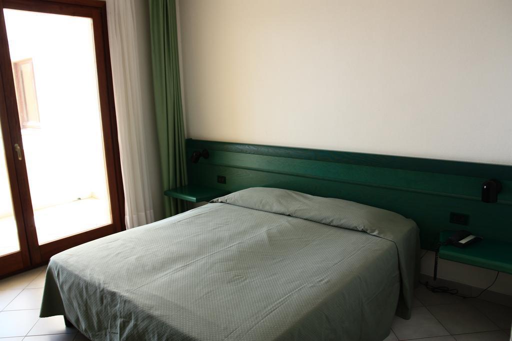 Hotel Miralonga Λα Μανταλένα Εξωτερικό φωτογραφία